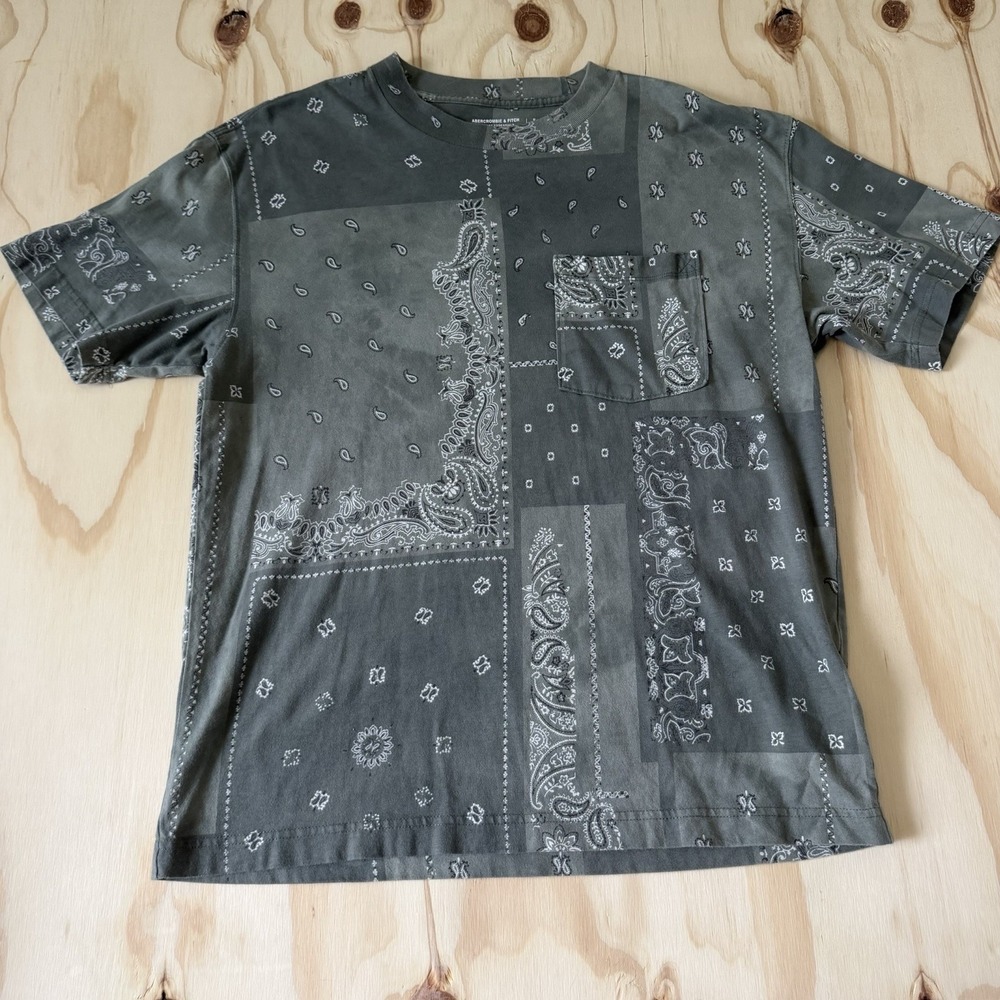 A&f T-shirt Men's Small Bandana Abercrombie & Fitch Green Paisley Print